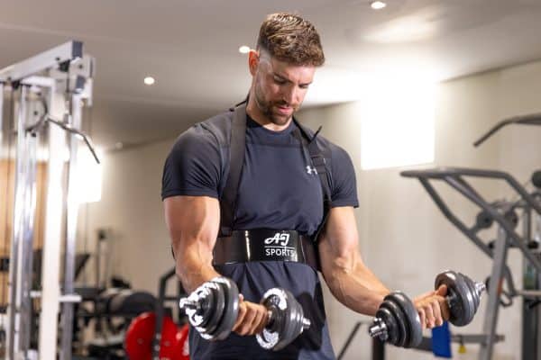 Verstelbare dumbbells voor krachttraining en fitness thuis.